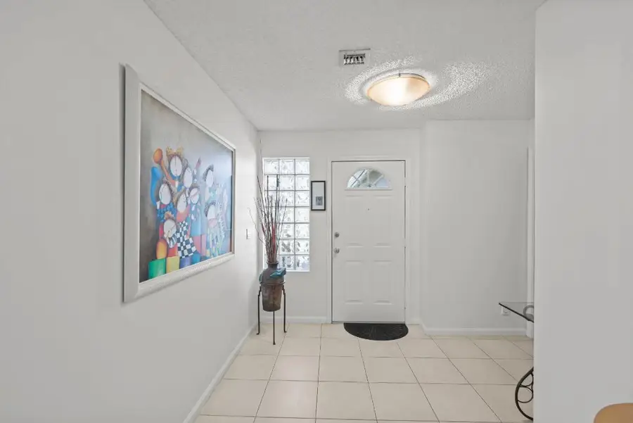 10678 Santa Laguna Drive, Boca Raton, FL 33428 - Image #2