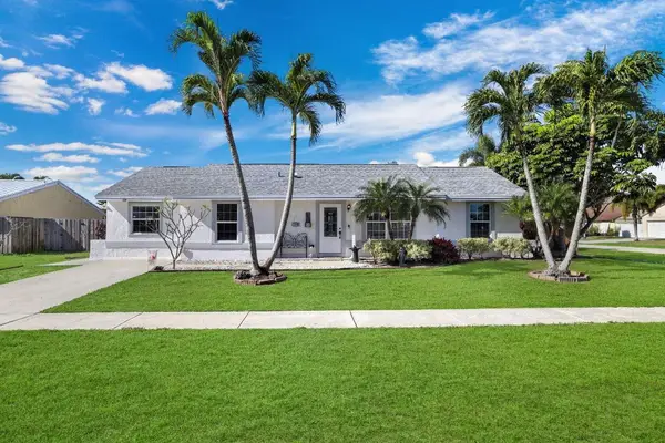 8055 Rose Marie Circle, Boynton Beach, FL 33472