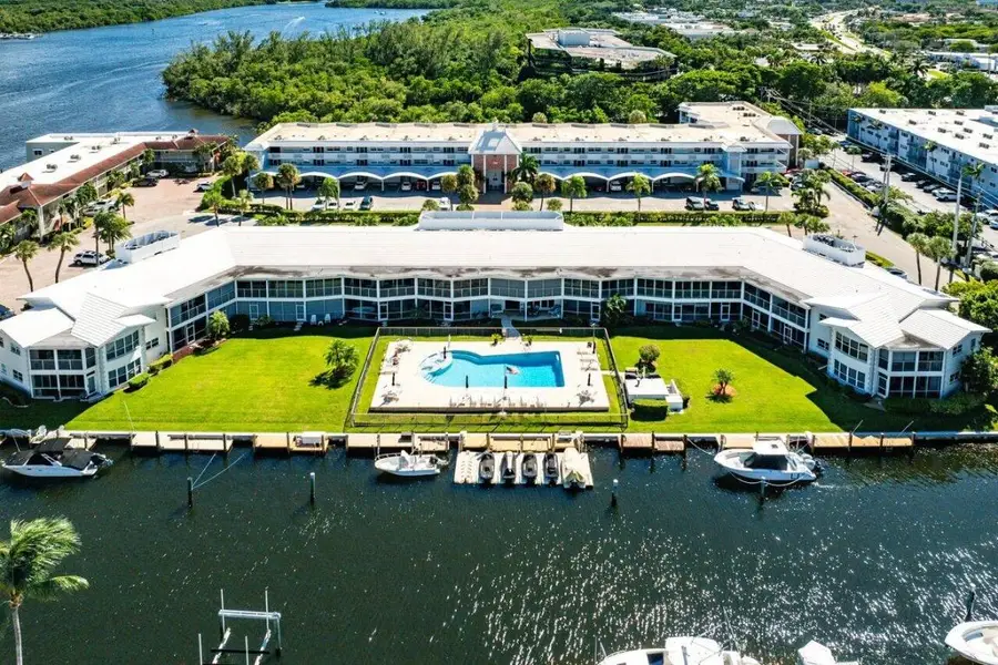 701 NE Harbour Terrace #103, Boca Raton, FL 33431 - Image #2