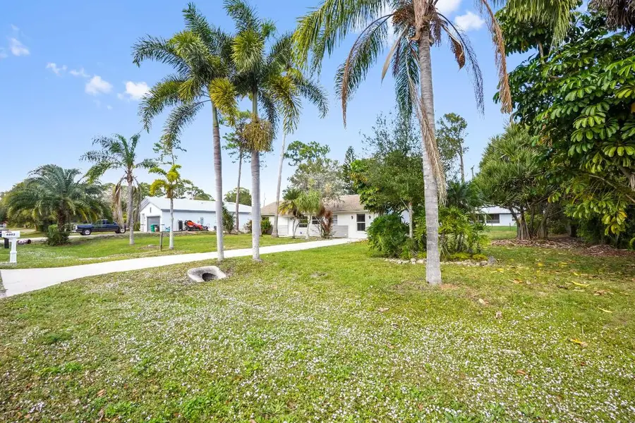 6802 Ocala Avenue, Fort Pierce, FL 34951 - Image #2