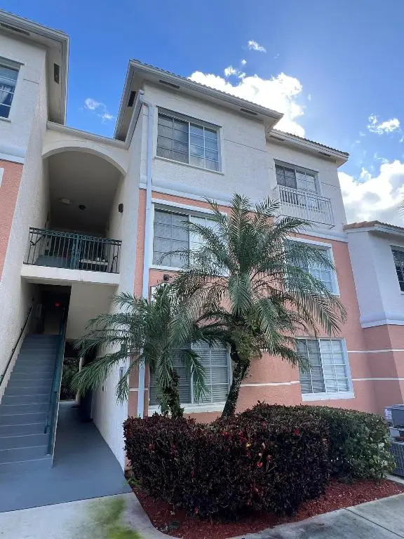 2309 Myrtlewood Circle E #2309, Palm Beach Gardens, FL 33418 - Image #1