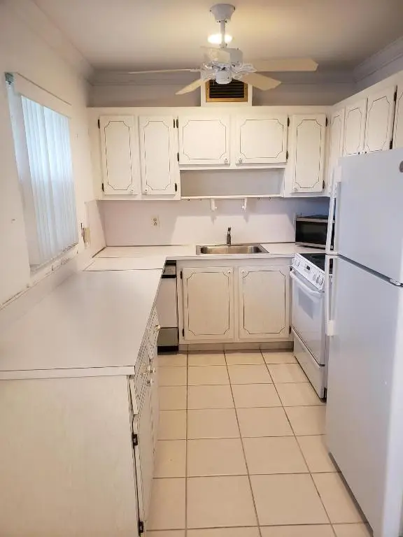 312 Seville M, Delray Beach, FL 33446 - Image #2