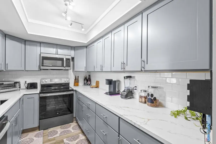 236 Castlewood Drive #204, North Palm Beach, FL 33408 - Image #3