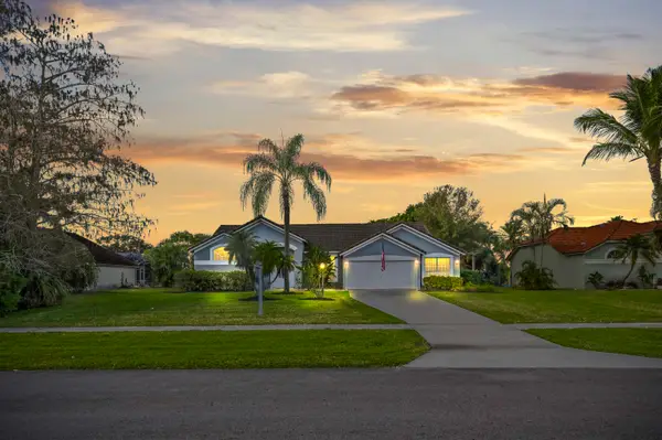 4267 Hunting Trail, Lake Worth, FL 33467