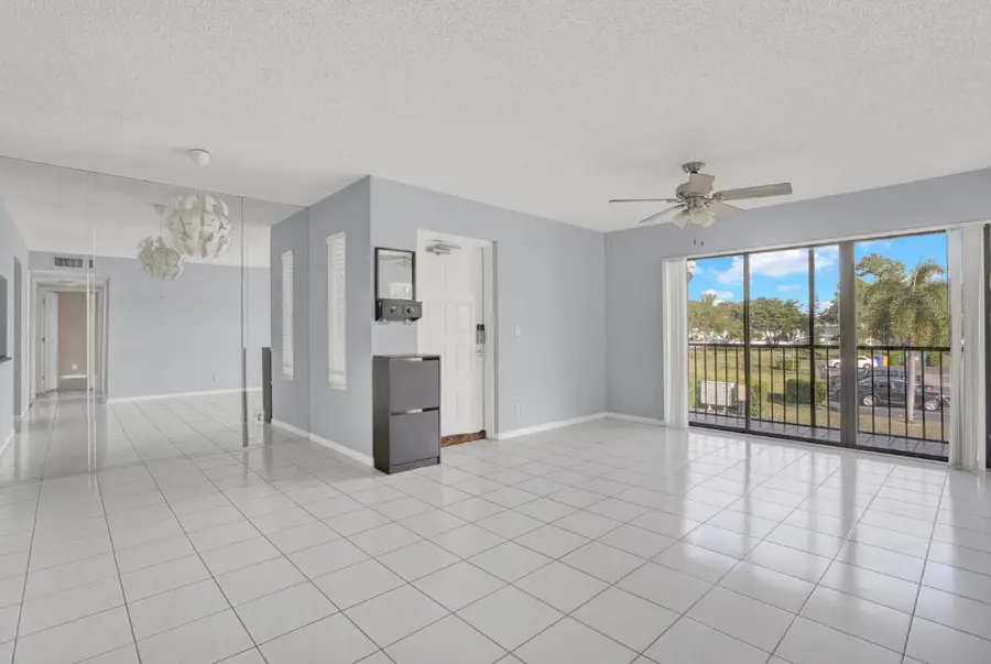 3658 Alder Dr #C2, West Palm Beach, FL 33417 - Image #3