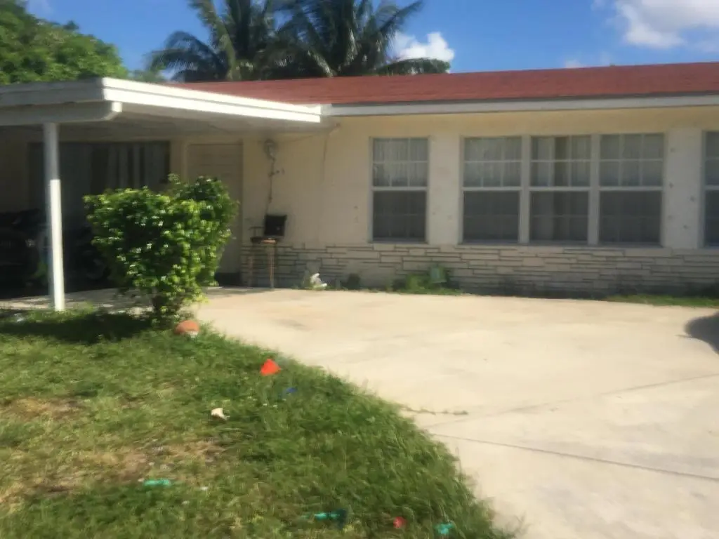 1643 44th Street, West Palm Beach, FL 33407 - Image #1
