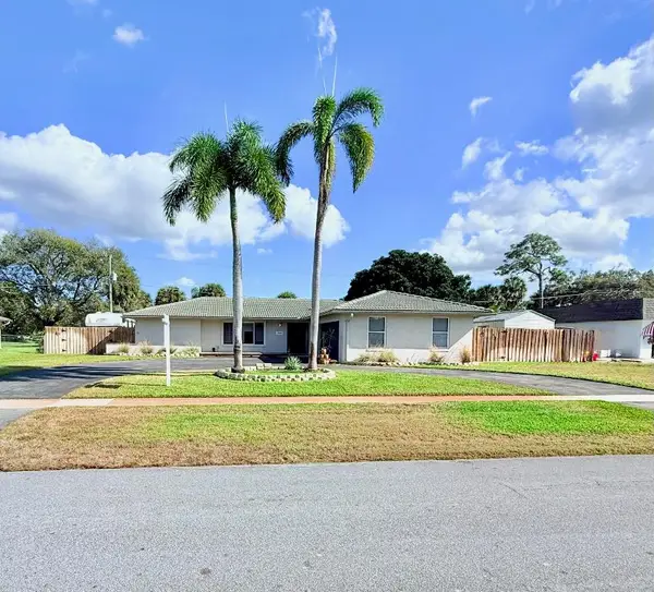 3360 Pebble Beach Drive, Lake Worth, FL 33467