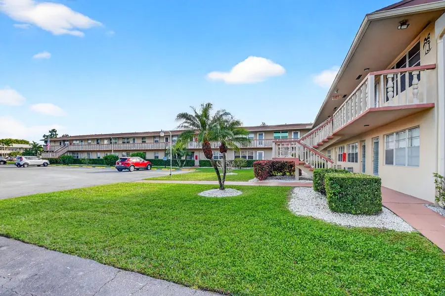 200 Northampton J, West Palm Beach, FL 33417 - Image #2