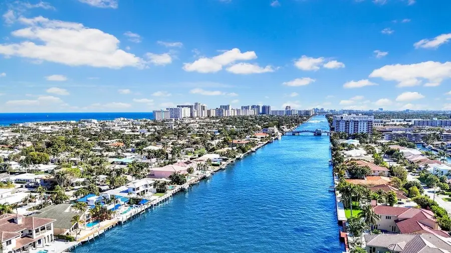 4555 W Tradewinds Avenue, Fort Lauderdale, FL 33308 - Image #3