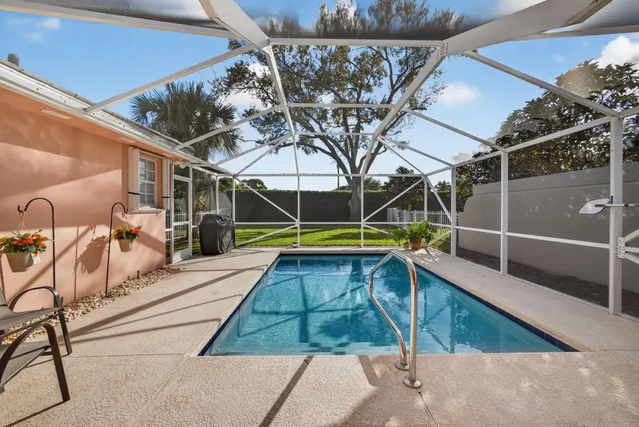 4238 Royal Oak Drive, Palm Beach Gardens, FL 33410 - Image #2