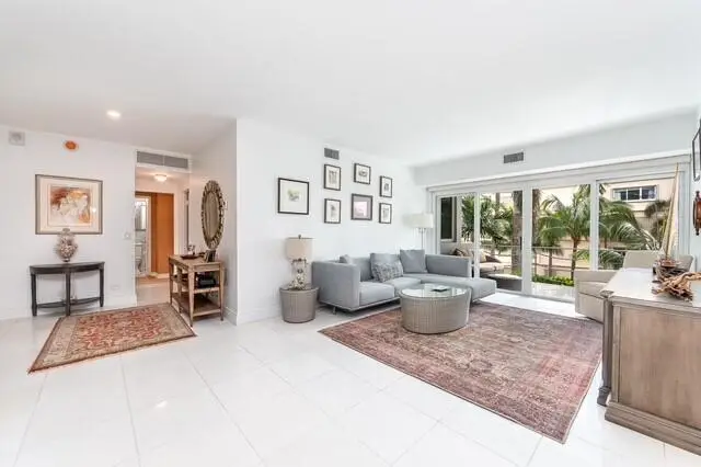 455 Australian Avenue #3e, Palm Beach, FL 33480 - Image #3