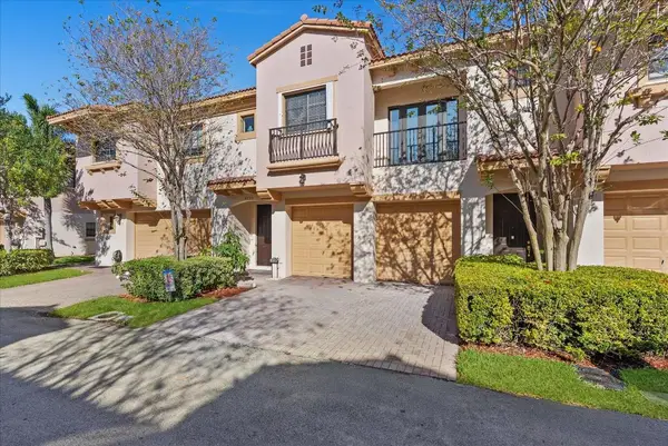 4735 Preserve Street, Coconut Creek, FL 33073