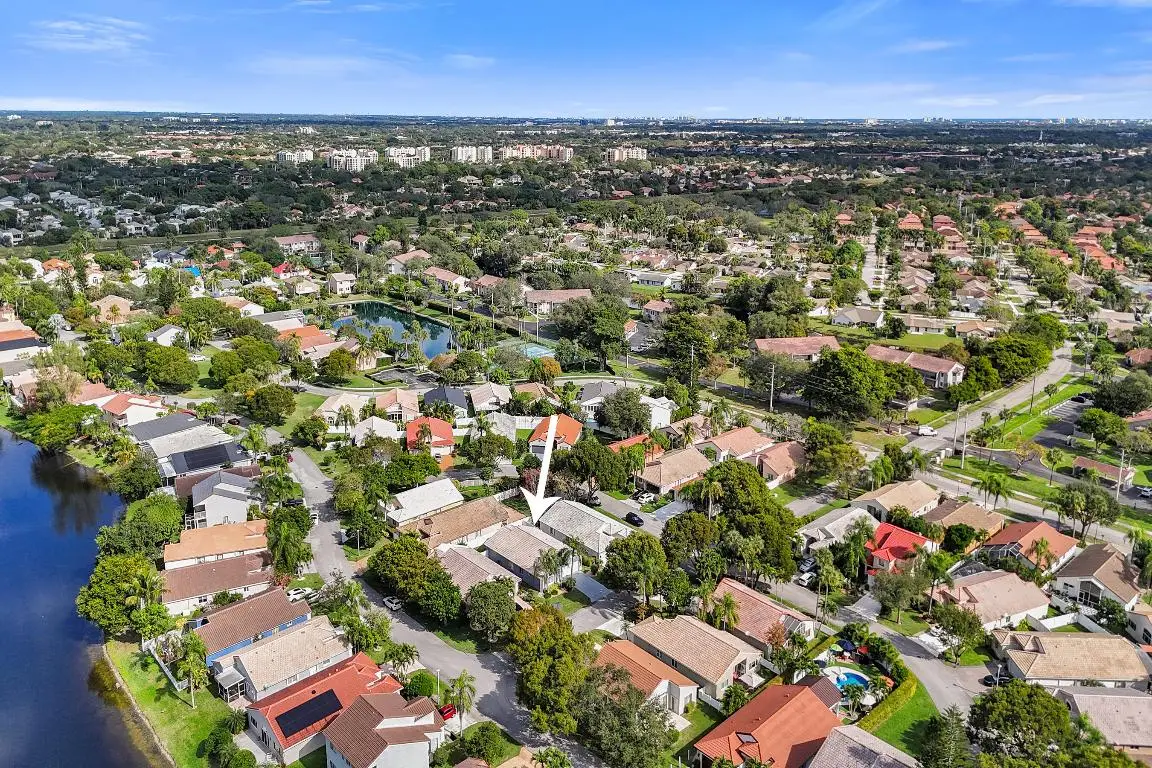 4571 NW 6th Street, Deerfield Beach, FL 33442 - Image #1