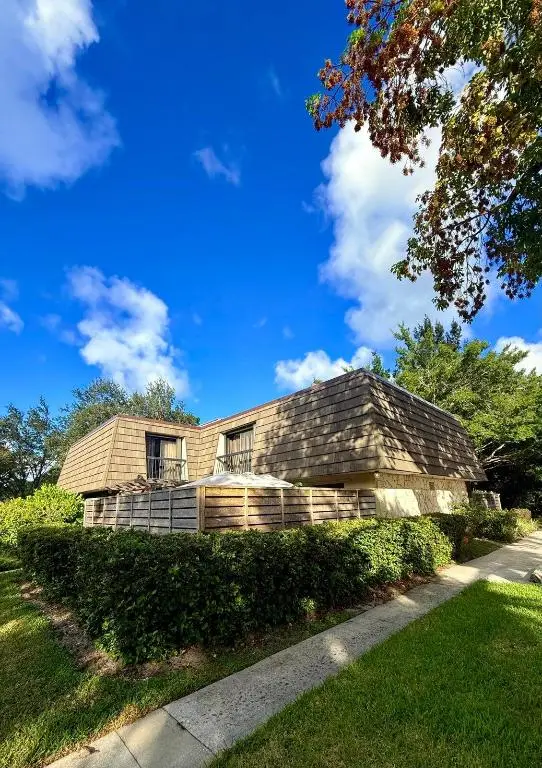 903 9th Terrace, Palm Beach Gardens, FL 33418 - Image #2