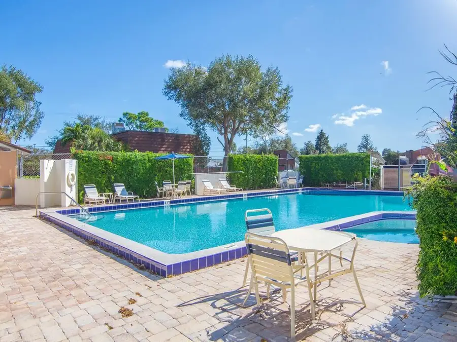 1458 N Lawnwood Circle #24b, Fort Pierce, FL 34950 - Image #2