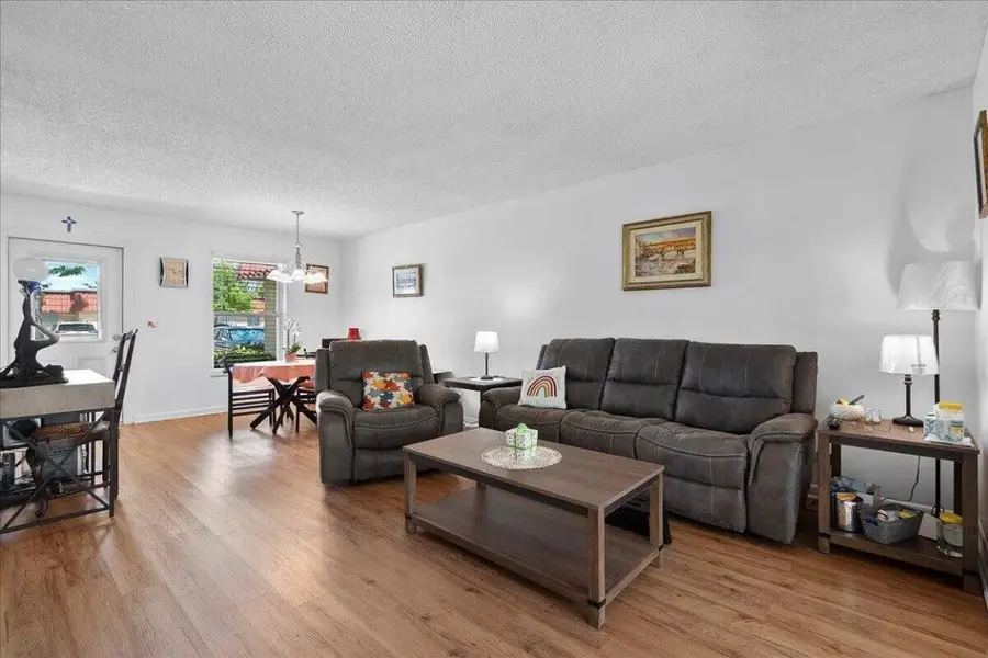 884 Worcester Lane, Lake Worth, FL 33467 - Image #3