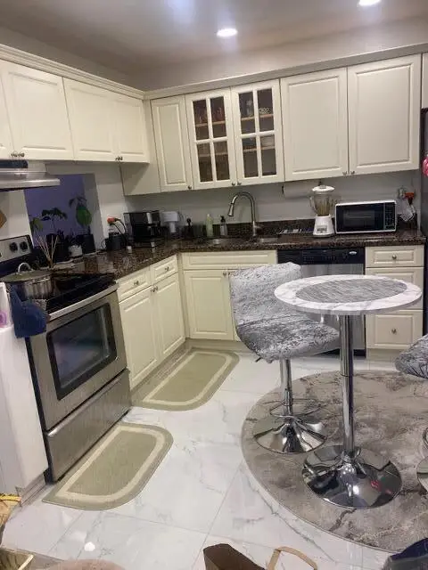 105 Lake Irene Drive, West Palm Beach, FL 33411