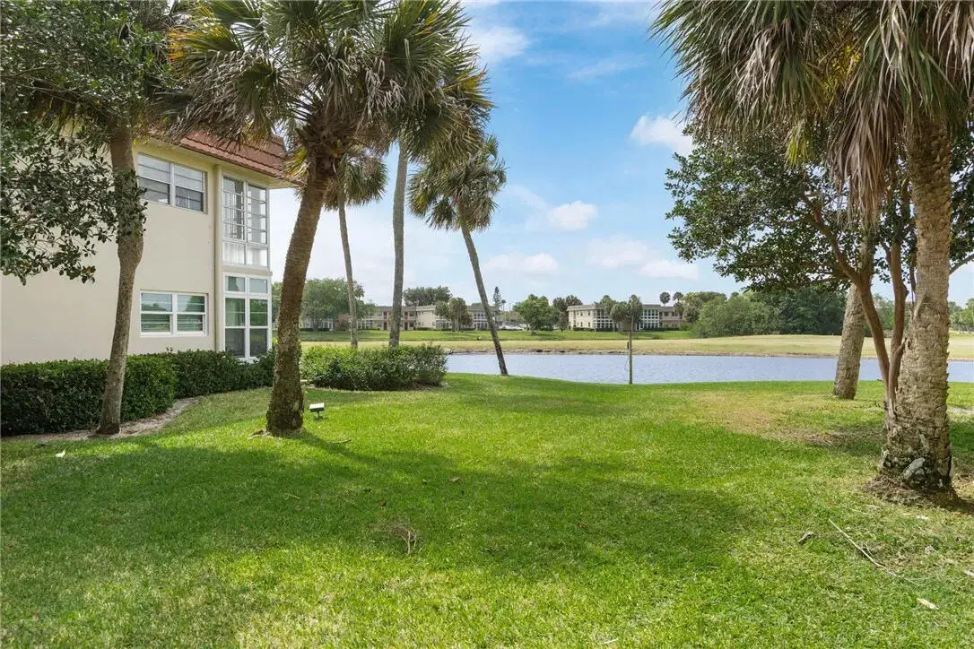 31 Vista Gardens Trail #105, Vero Beach, FL 32962 - Image #1