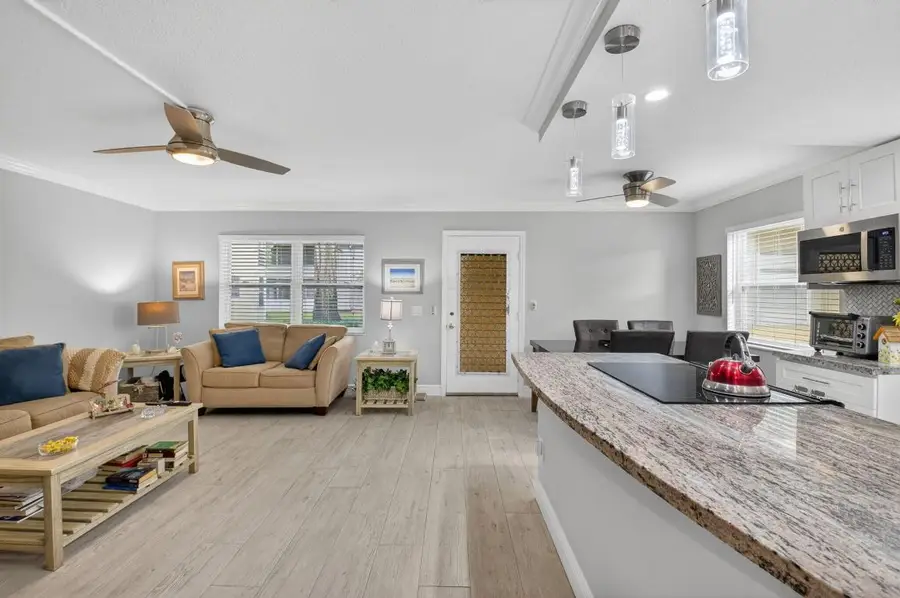 485 Capri K, Delray Beach, FL 33484 - Image #2