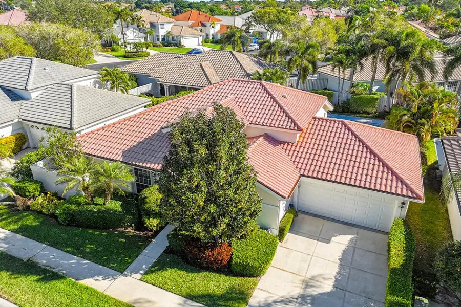 349 Eagleton Golf Drive, Palm Beach Gardens, FL 33418 - Image #2