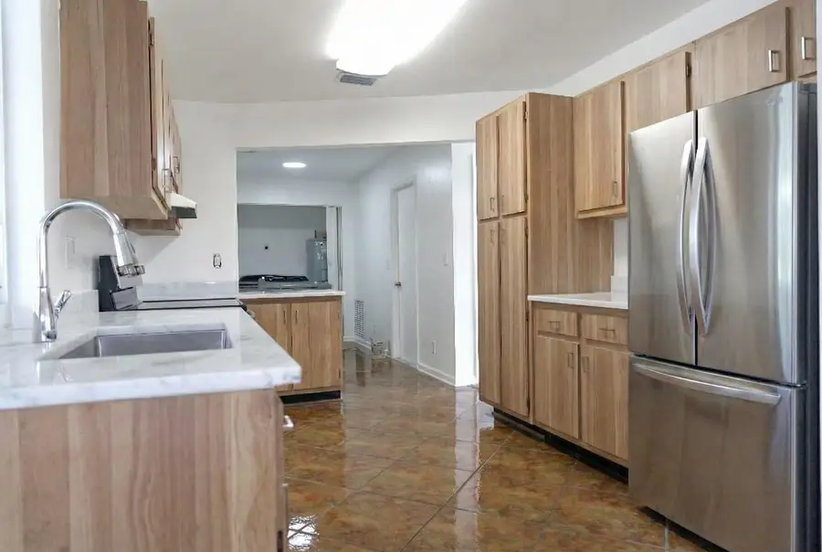 1197 E Mountain Drive, West Palm Beach, FL 33406 - Image #2