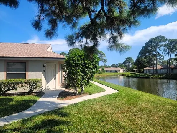 2819 Stoneway Lane #A, Fort Pierce, FL 34982