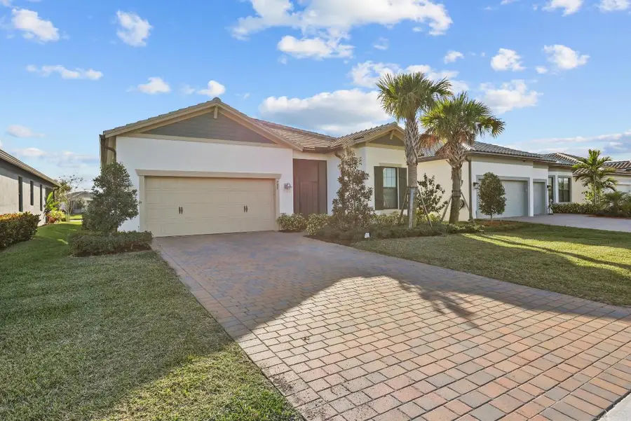 786 SE Courances Drive, Port Saint Lucie, FL 34984 - Image #2