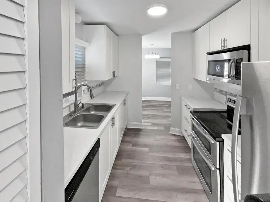 409 Coconut Avenue E, Port Saint Lucie, FL 34952 - Image #3