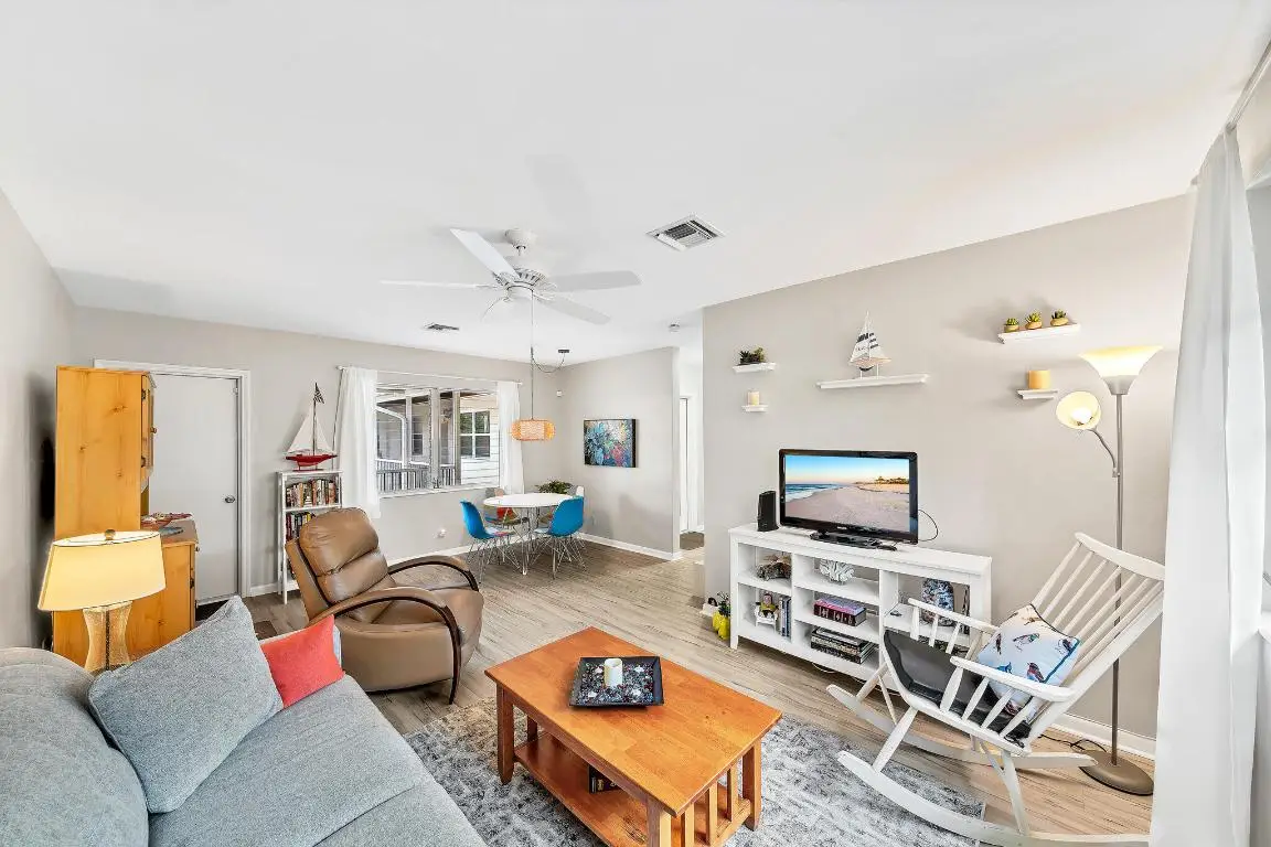 520 NE 7th Avenue #2d, Delray Beach, FL 33483 - Image #1