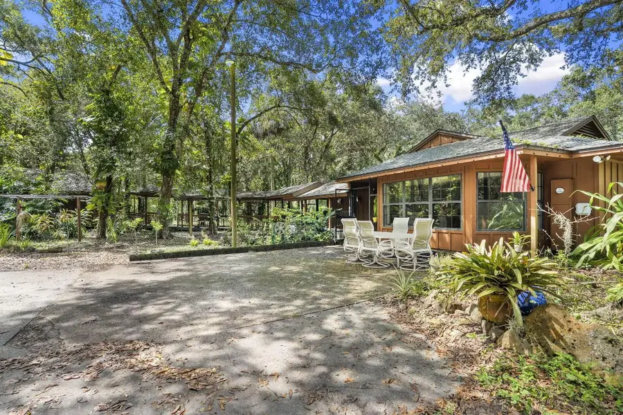 3350 25th Street Sw, Vero Beach, FL 32968 - Image #2