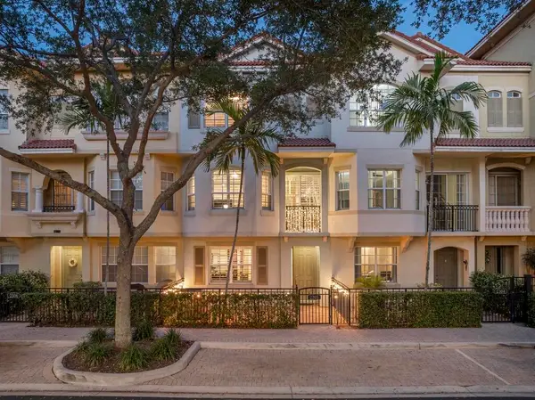 2305 Amalfi Way, Palm Beach Gardens, FL 33410