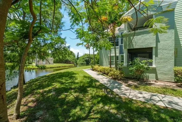 1050 Crystal Way #P, Delray Beach, FL 33444