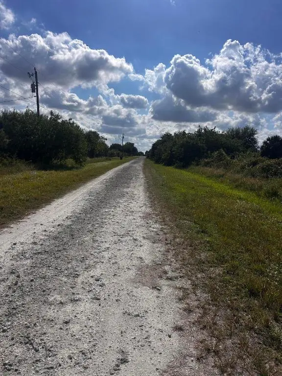 545 N Estribo Street, Clewiston, FL 33440 - Image #2