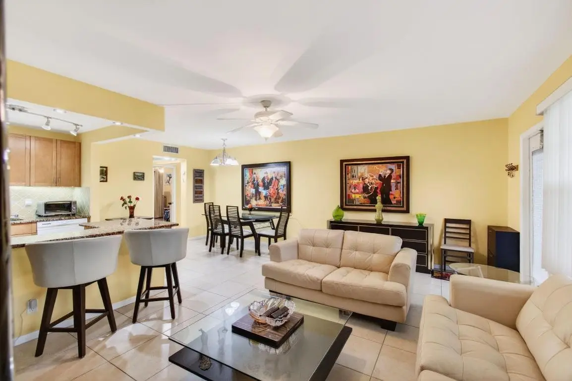 386 Grantham F, Deerfield Beach, FL 33442 - Image #1