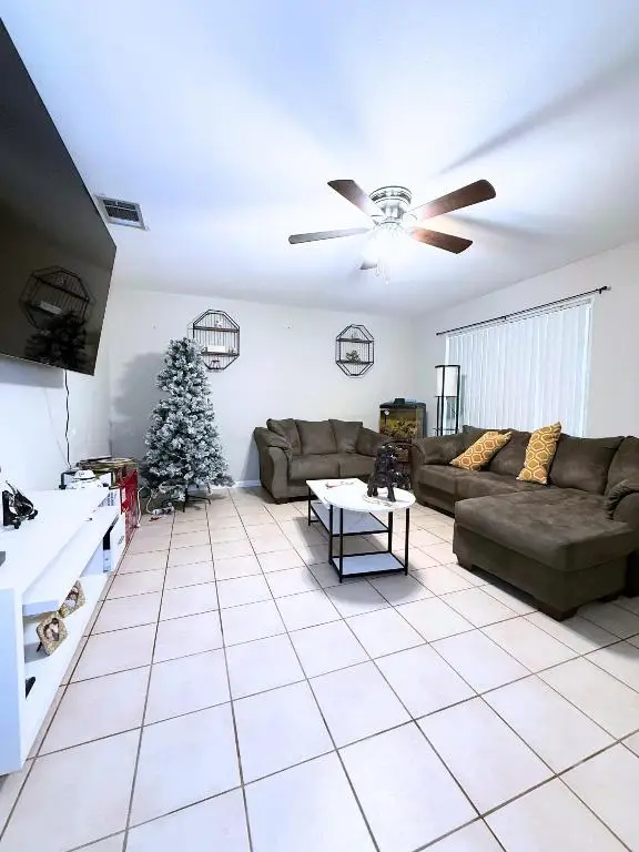 468 SW Lakerhurst Drive, Port Saint Lucie, FL 34983 - Image #2