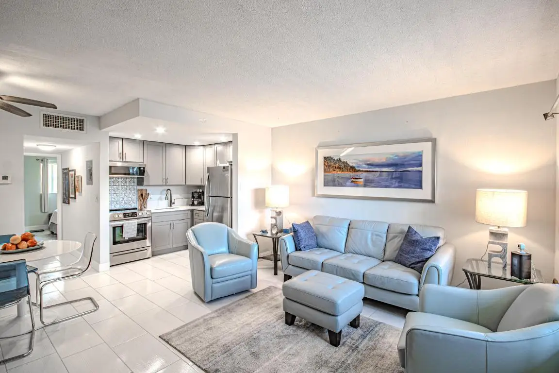 660 Glouchester Street #106, Boca Raton, FL 33487 - #1