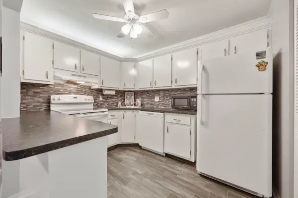 5861 La Paseos Drive #D-2, Greenacres, FL 33463