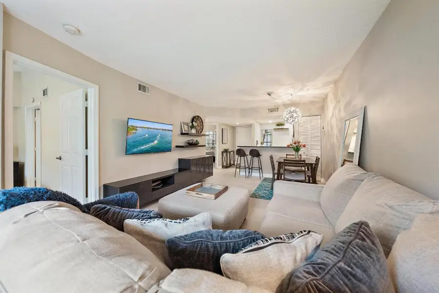 1015 Lake Shore Drive #102, West Palm Beach, FL 33403 - #3