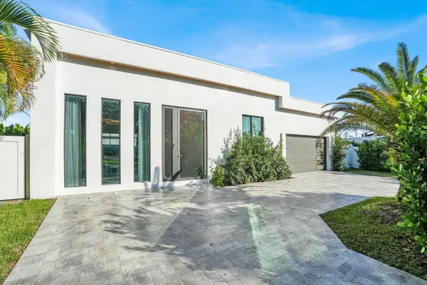 828 NW 2nd Avenue, Boca Raton, FL 33432