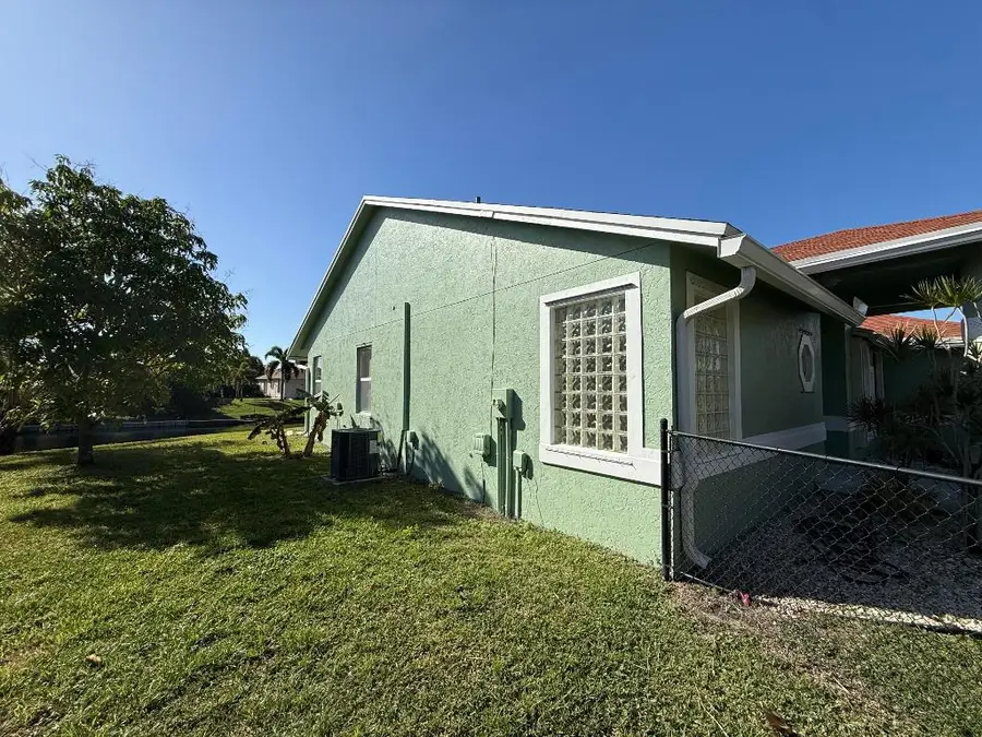 1168 Hatteras Circle, Greenacres, FL 33413 - #2