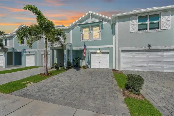 329 SE Halifax Lane, Stuart, FL 34994