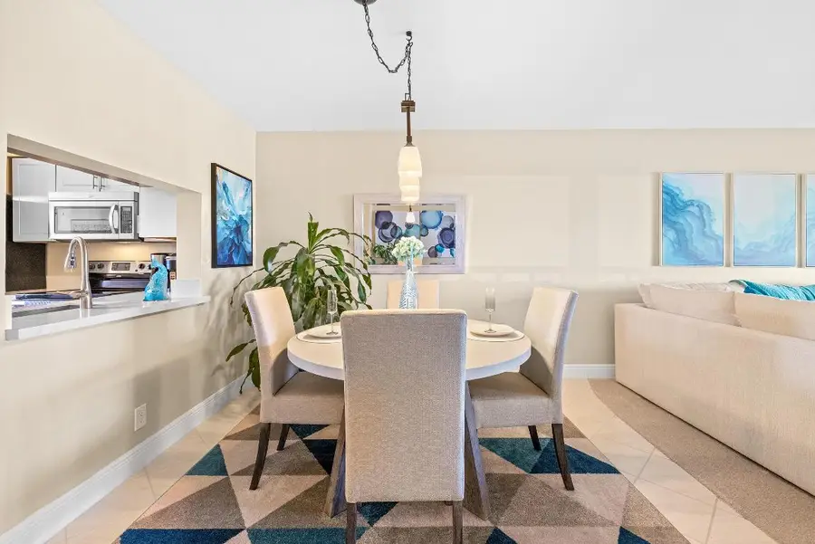 7076 Huntington Lane #802, Delray Beach, FL 33446 - Image #2