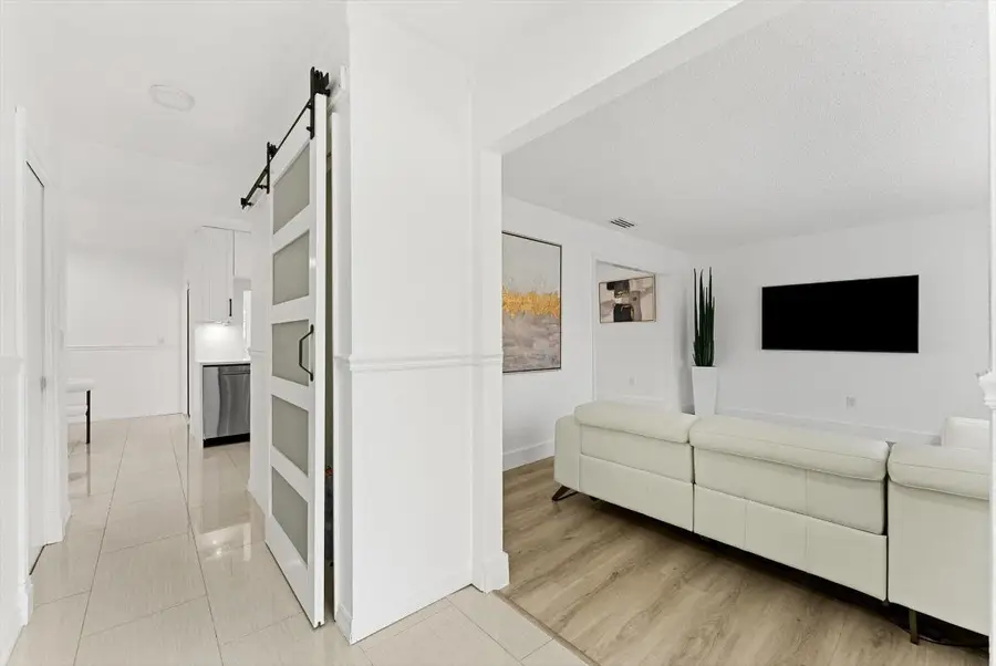 2858 Oak Dr, West Palm Beach, FL 33406 - #3