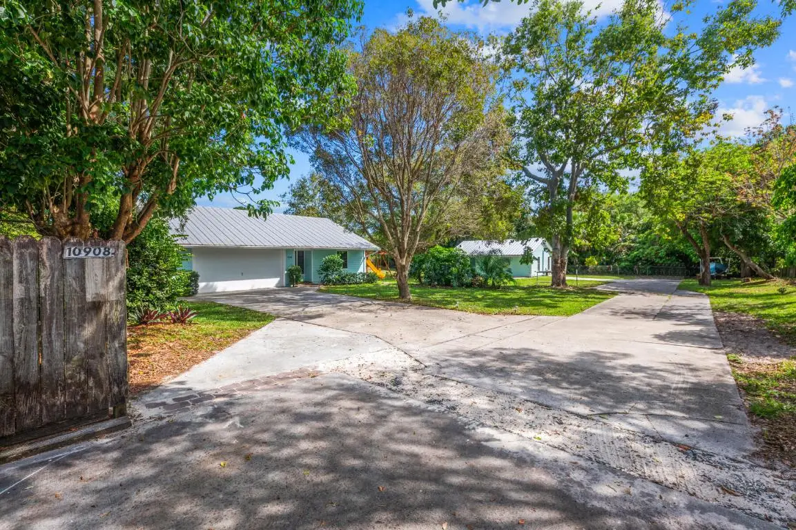 10908 SE Hobart Street, Jupiter, FL 33469 - Image #1