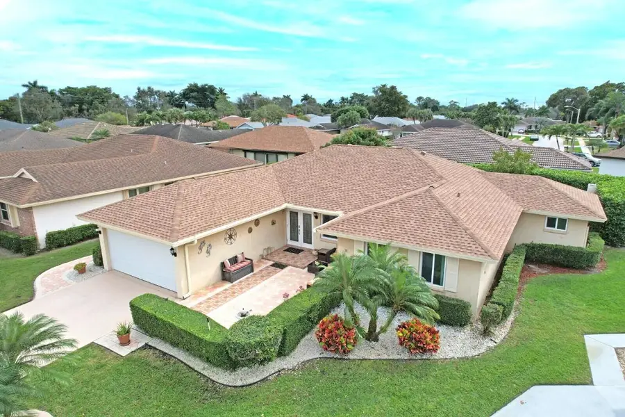 10668 S Greentrail Drive S, Boynton Beach, FL 33436 - Image #2