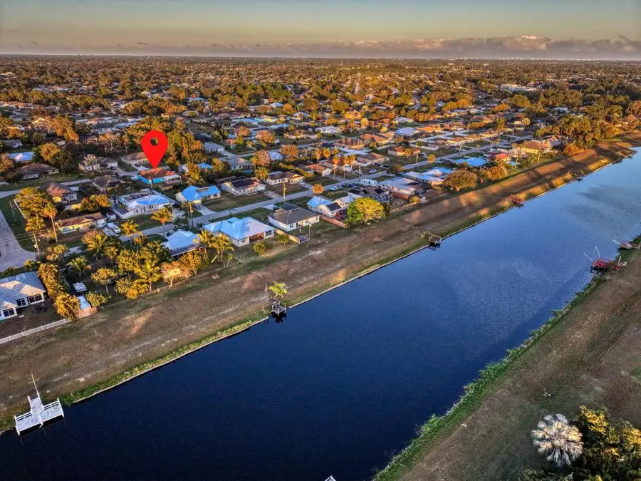 982 SW Worcester Lane, Port Saint Lucie, FL 34953 - Image #2