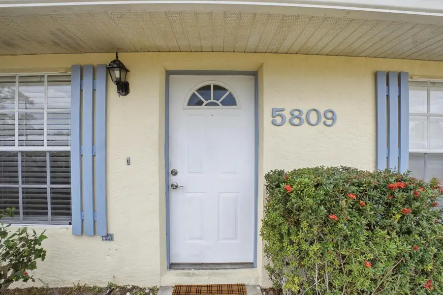 5809 Killarney Avenue, Fort Pierce, FL 34951 - Image #2