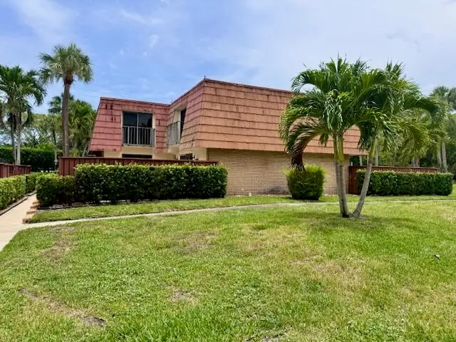 217 Live Oak Lane, Boynton Beach, FL 33436 - Image #1