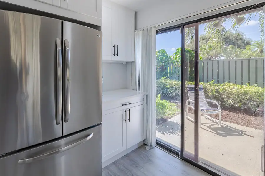 6893 SE Bunker Hill Drive, Hobe Sound, FL 33455 - Image #2