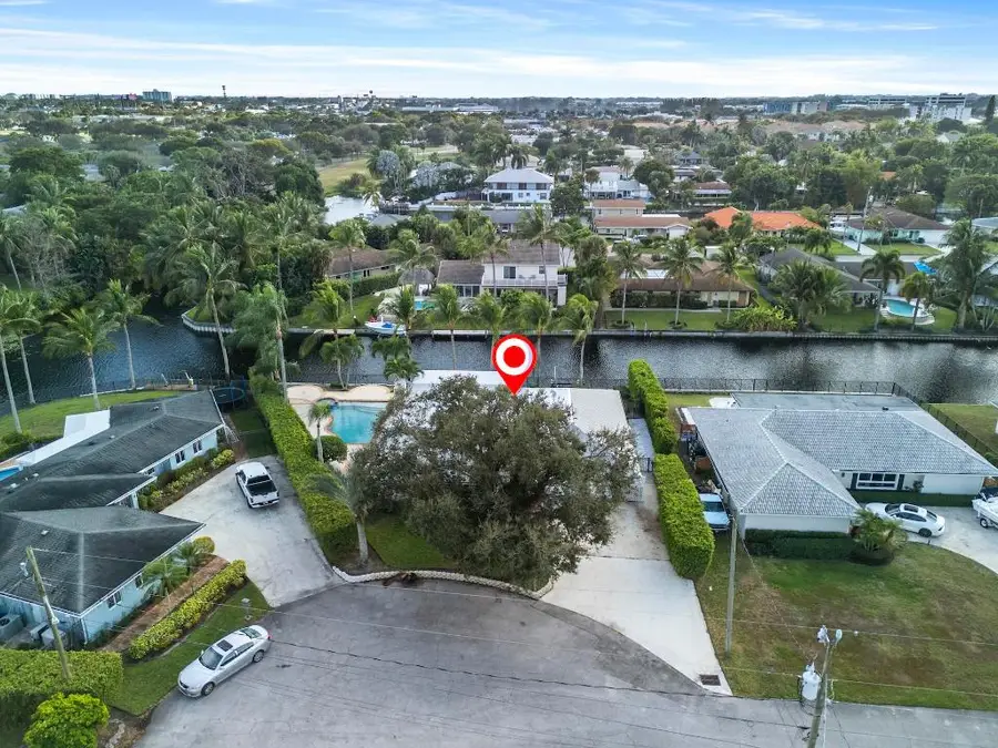 1410 Arabian Road E, Lake Clarke Shores, FL 33406 - Image #2